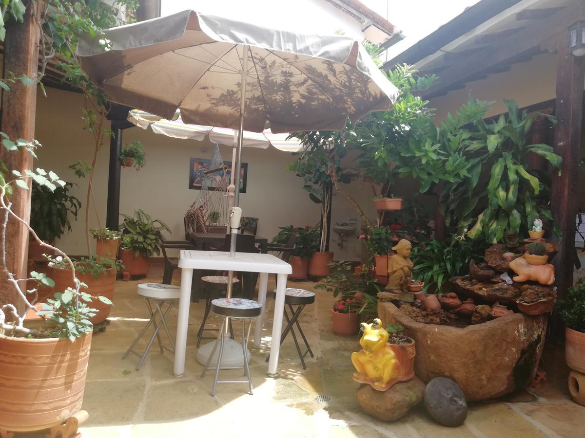 Hostal La Mansion De Virginia Barichara Exterior photo